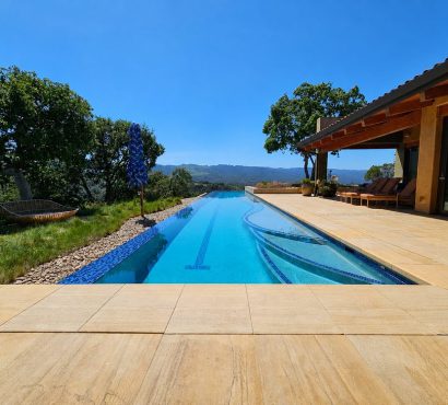 Hillside infinity lap pool mountain view