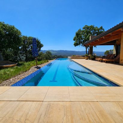 Hillside infinity lap pool mountain view